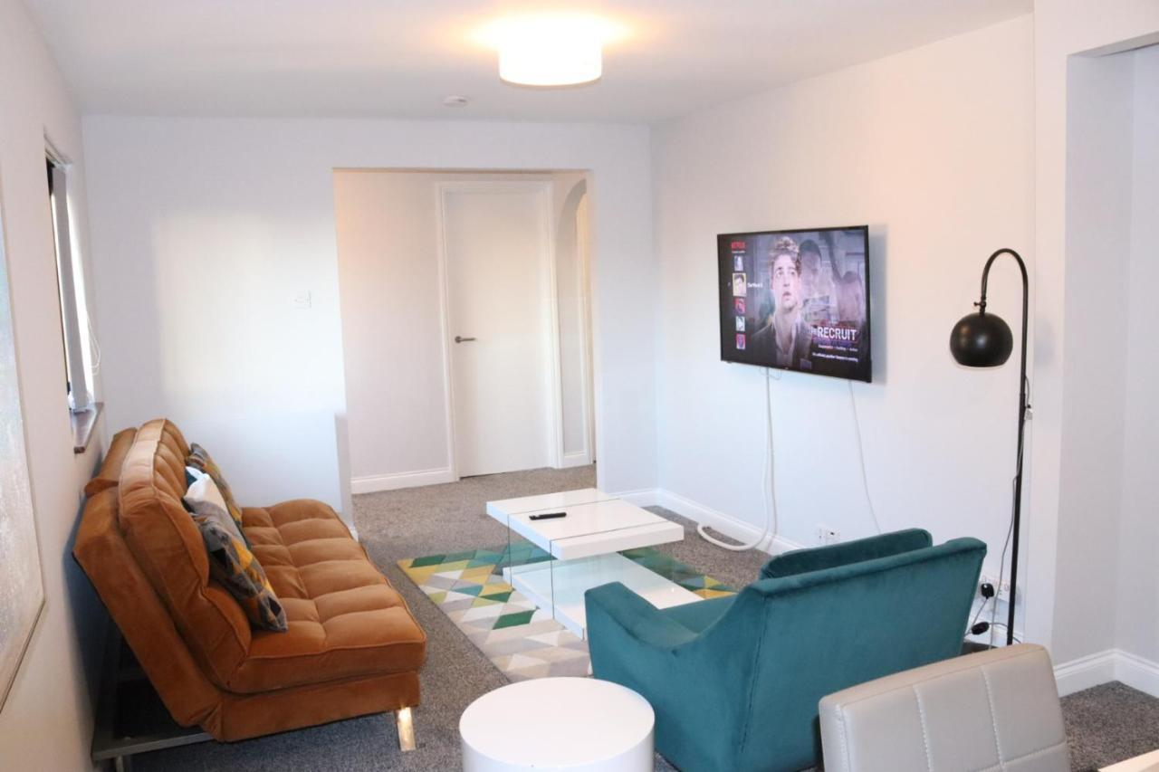 Garland Modern Apartment With Private Garden & Parking Dartford 5 Ngoại thất bức ảnh