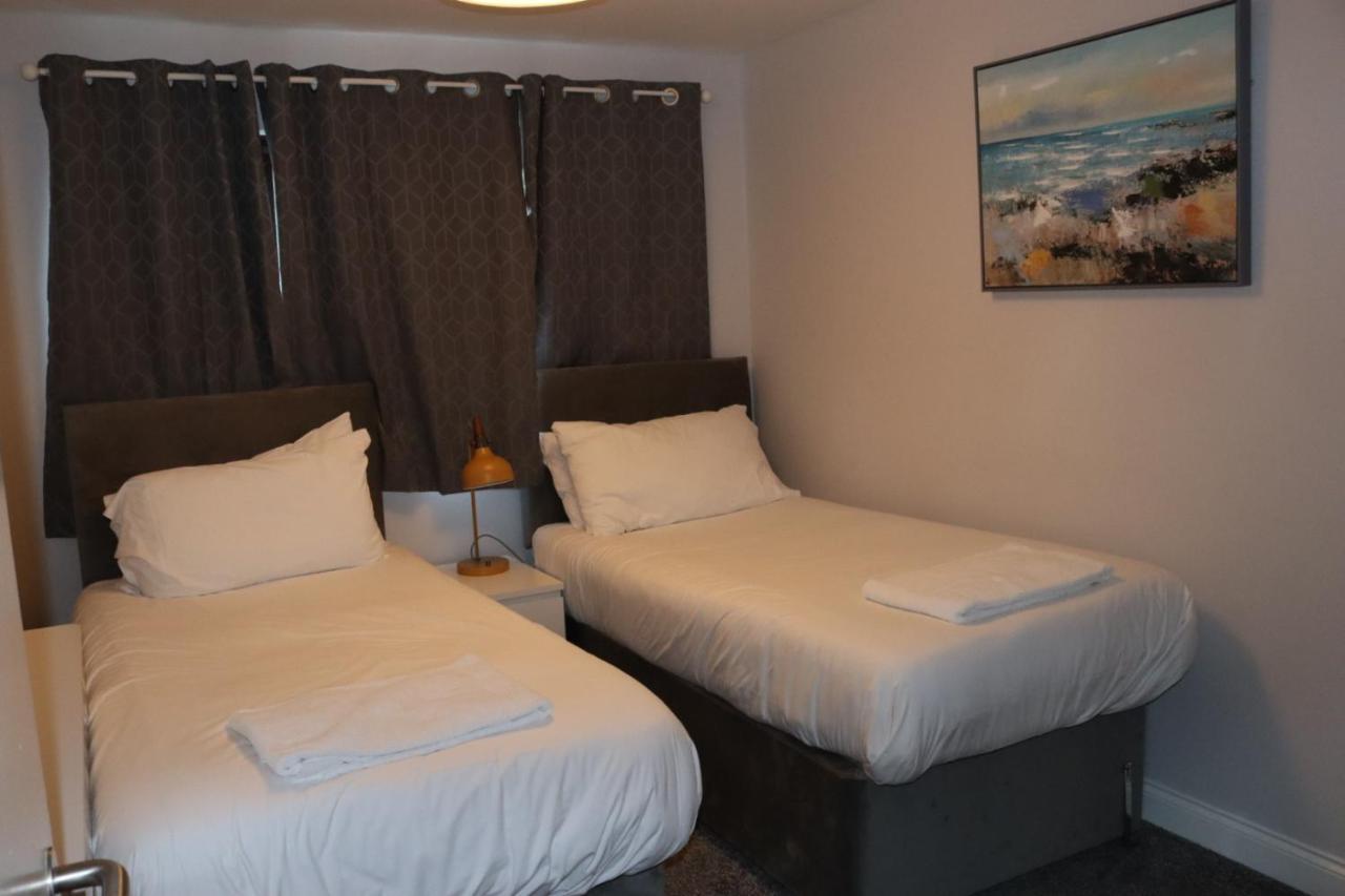 Garland Modern Apartment With Private Garden & Parking Dartford 5 Ngoại thất bức ảnh